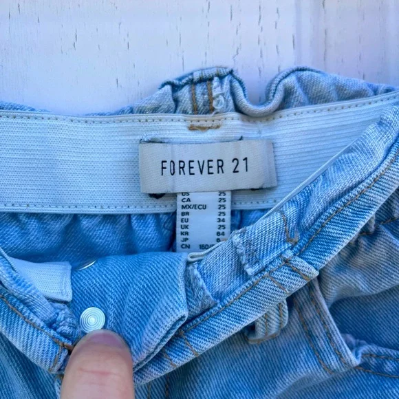 Forever 21 shorts - Picture 4 of 4